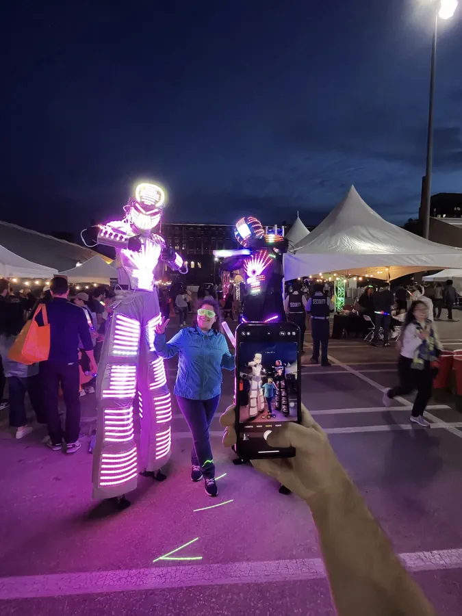 LED Robot show spectacular lighting effects
