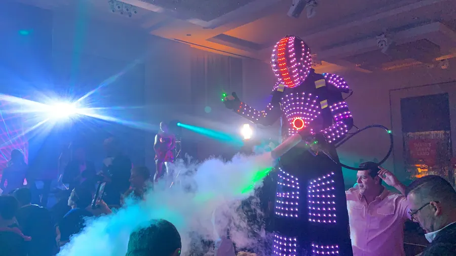 LED Robot gallery photo 19